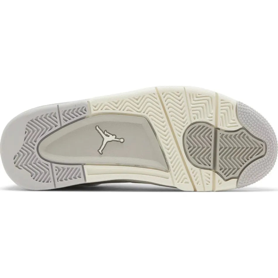 Air Jordan 4 - Frozen Moments (W)