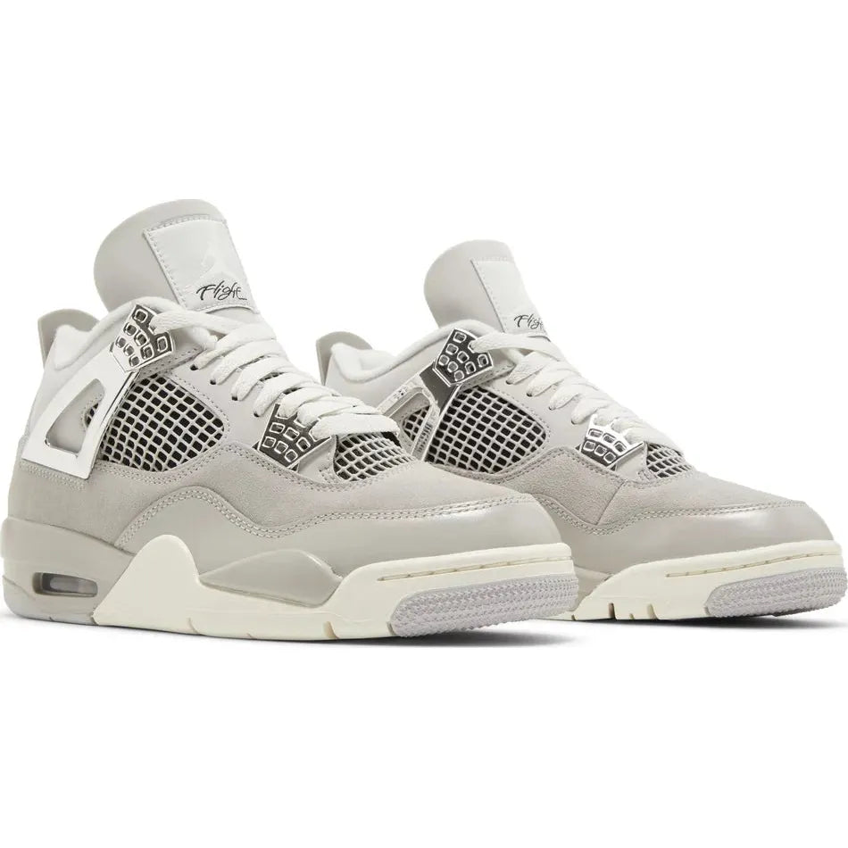 Air Jordan 4 - Frozen Moments (W)