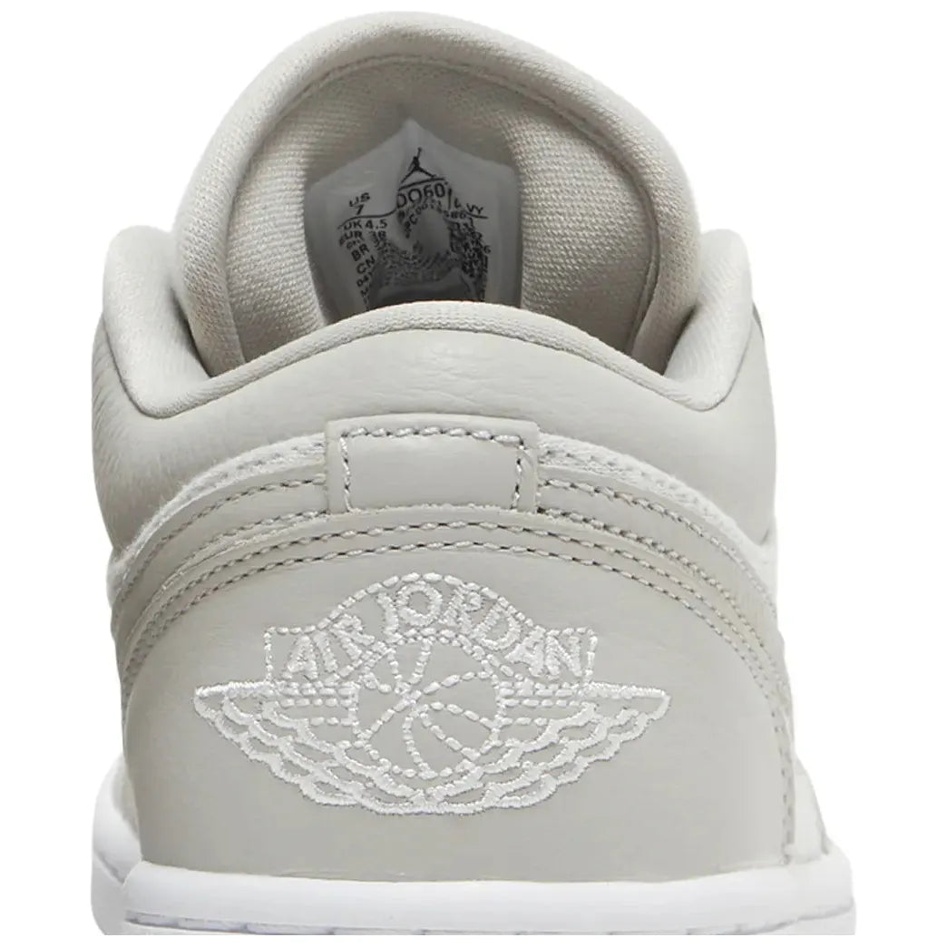 Air Jordan 1 Low SE - Light Iron Ore (W)