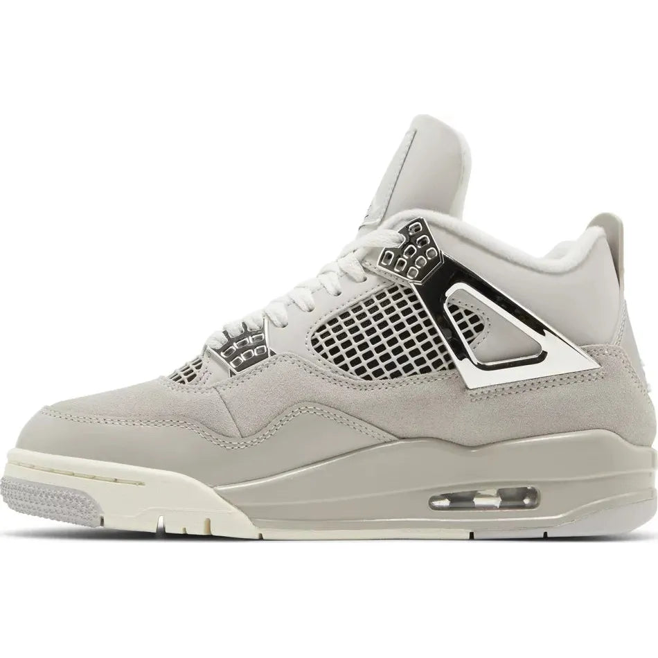 Air Jordan 4 - Frozen Moments (W)