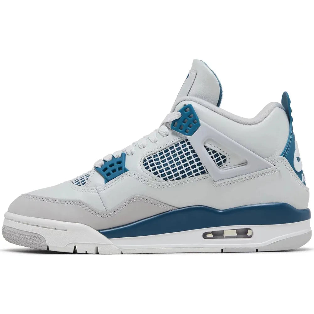 
                      
                        Air Jordan 4 - Military Blue (2024)
                      
                    