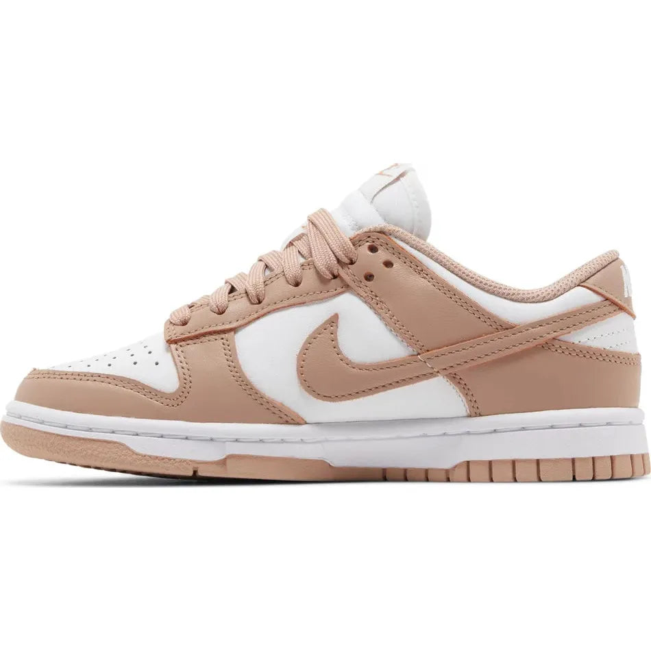 
                      
                        Nike Dunk Low - Rose Whisper (W)
                      
                    