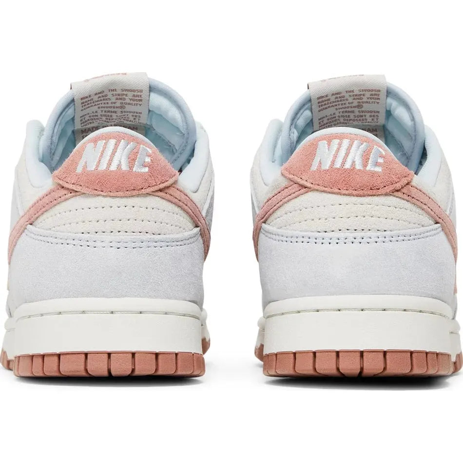 
                      
                        Nike Dunk Low - Fossil Rose (W)
                      
                    