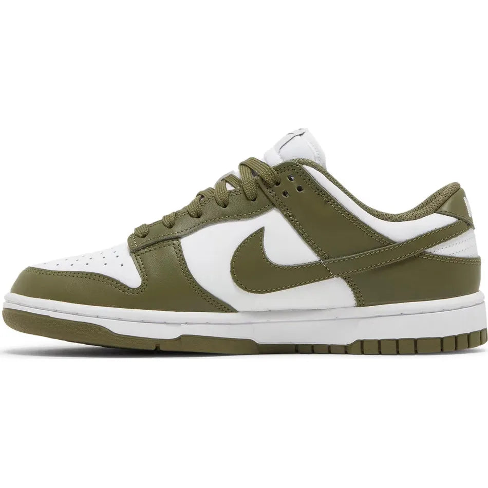 
                      
                        Nike Dunk Low - Medium Olive (W)
                      
                    