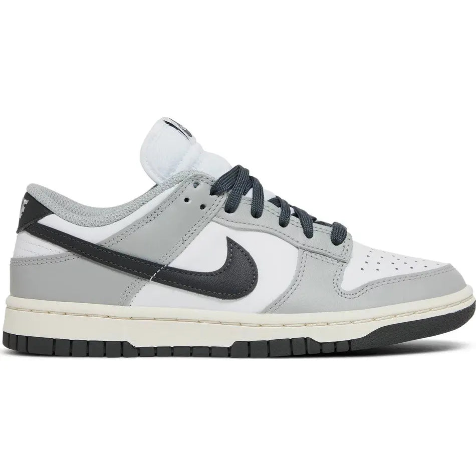 Nike Dunk Low - Light Smoke Grey (W)