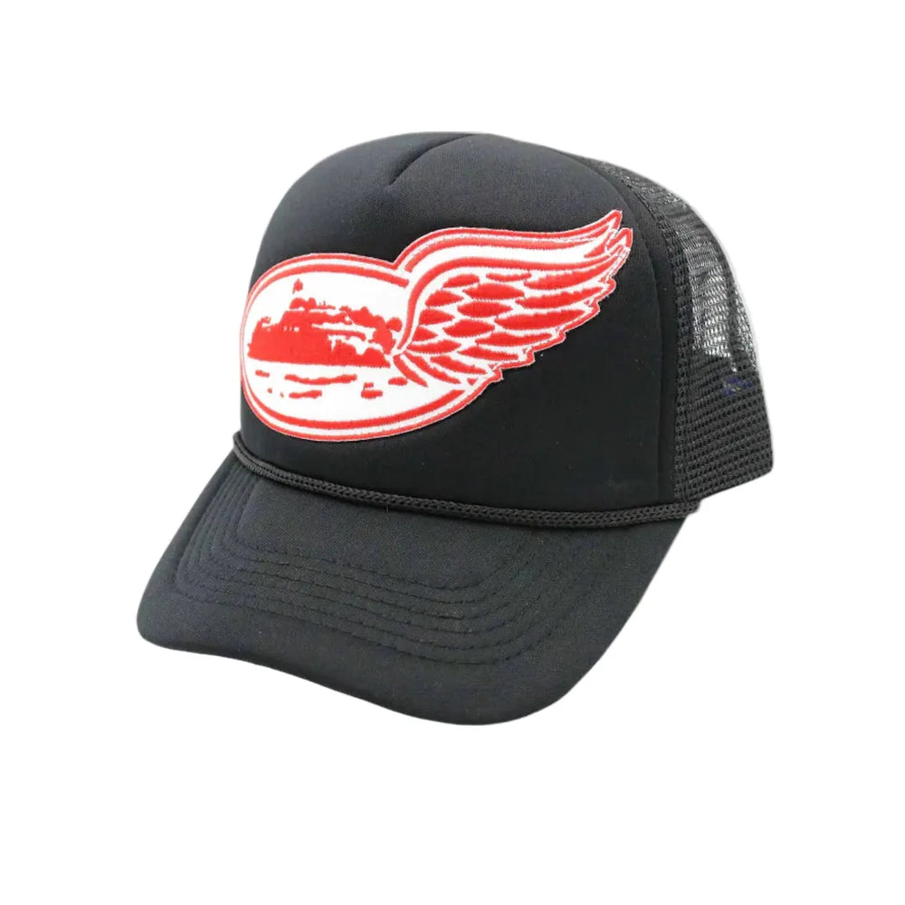 Corteiz Alcatraz Wing Trucker Black & Red